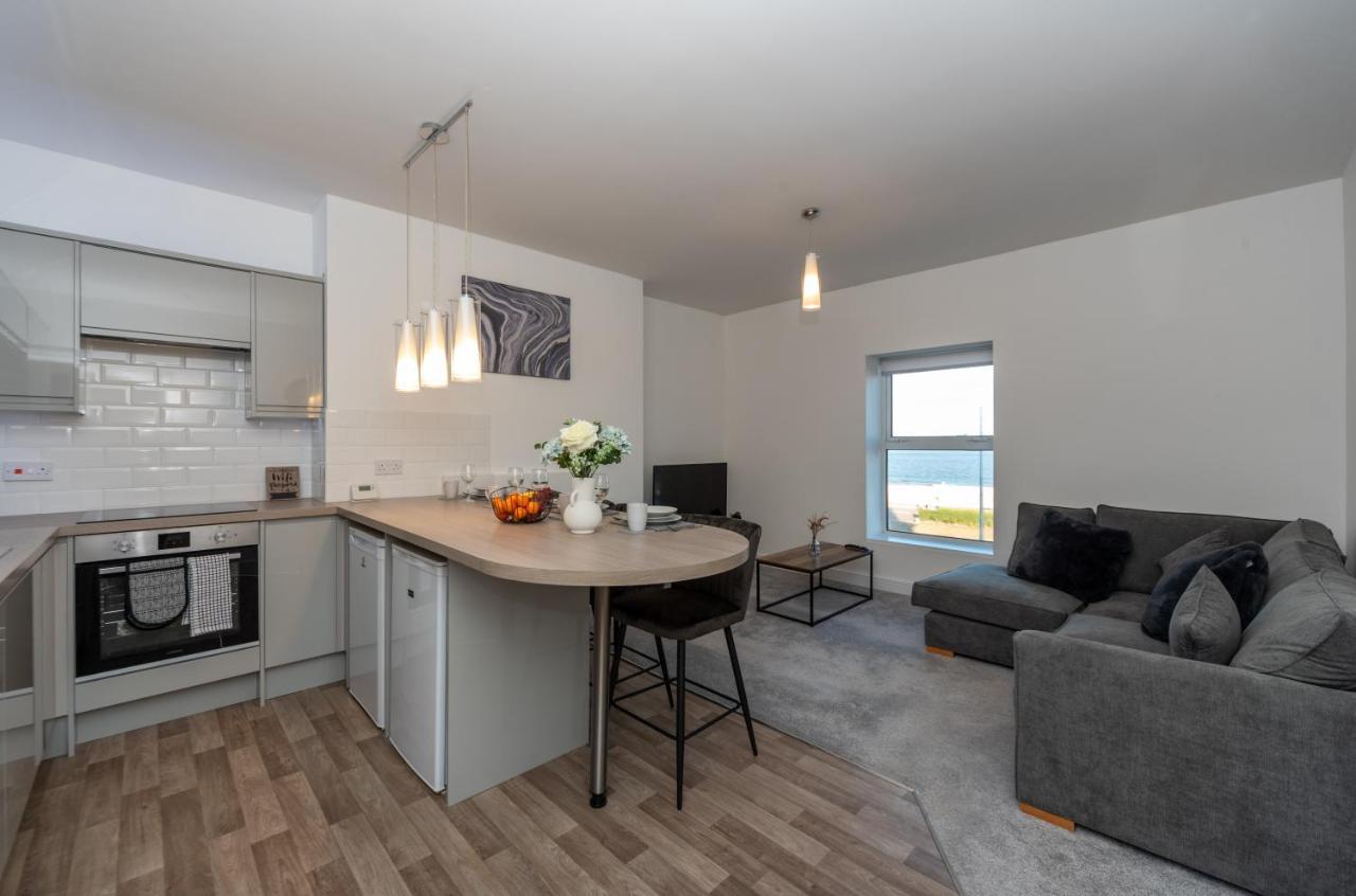 Sea Views Modern Two Bedroom *