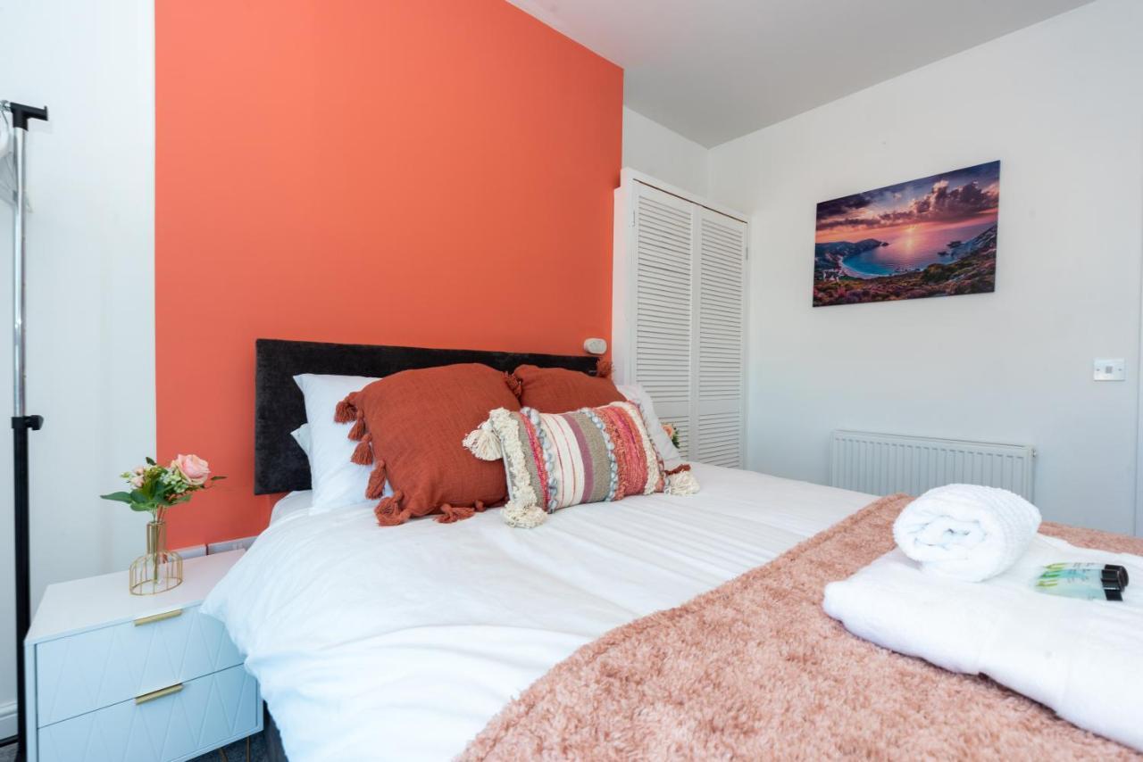 Sea Views Modern Two Bedroom