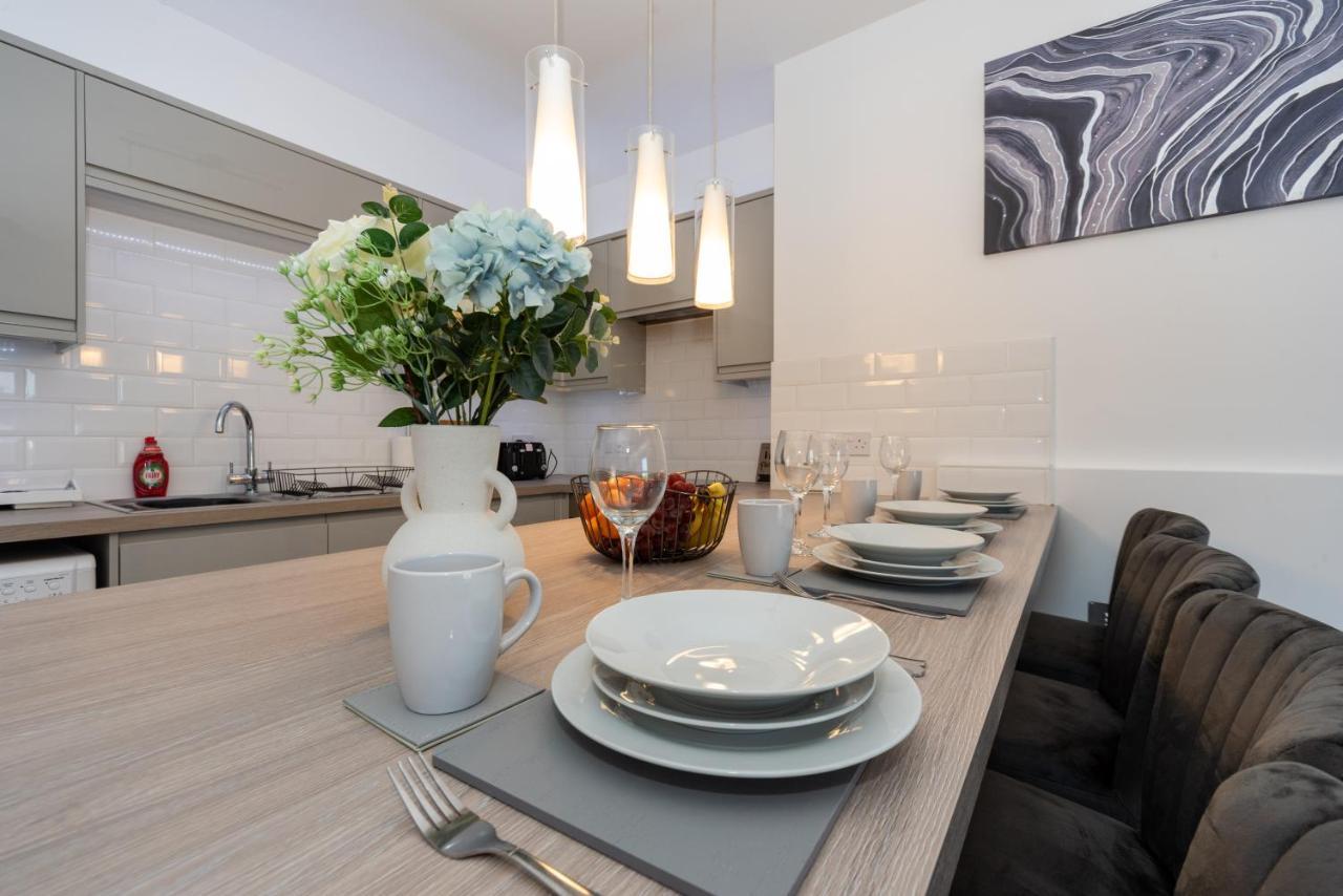 Sea Views Modern Two Bedroom * Lowestoft
